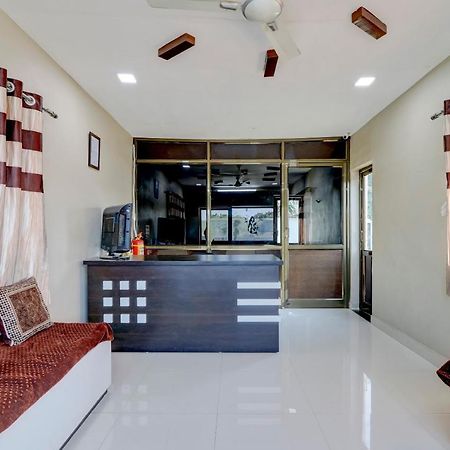 Spot On 71130 Hotel Shiv Krupa Anjār Exterior photo