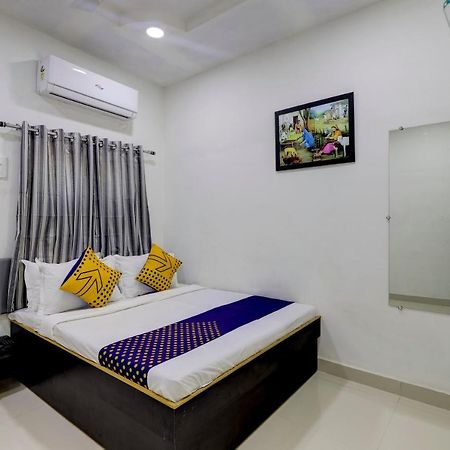 Spot On 71130 Hotel Shiv Krupa Anjār Exterior photo